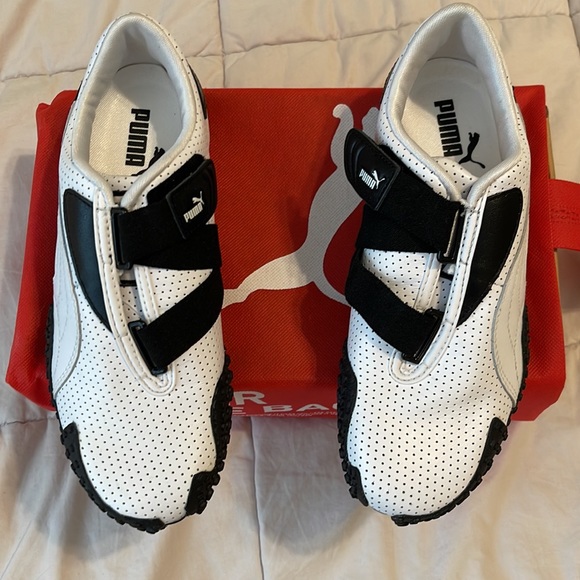 Puma shoes - Picture 2 of 2